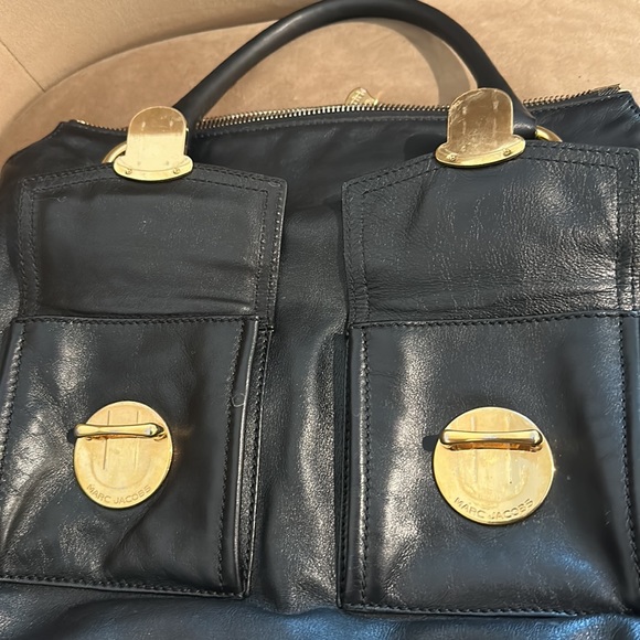 Marc Jacobs black leather Carla handbag with gold-colored hardware - Picture 8 of 10